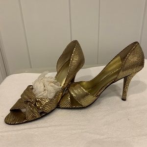 Sparkly Gold Nine West Jojus Pump